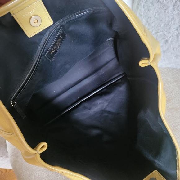 YVES SAINT LAURENT  Mail Tote Bag Patent leather Yellow.. - Picture 8 of 11